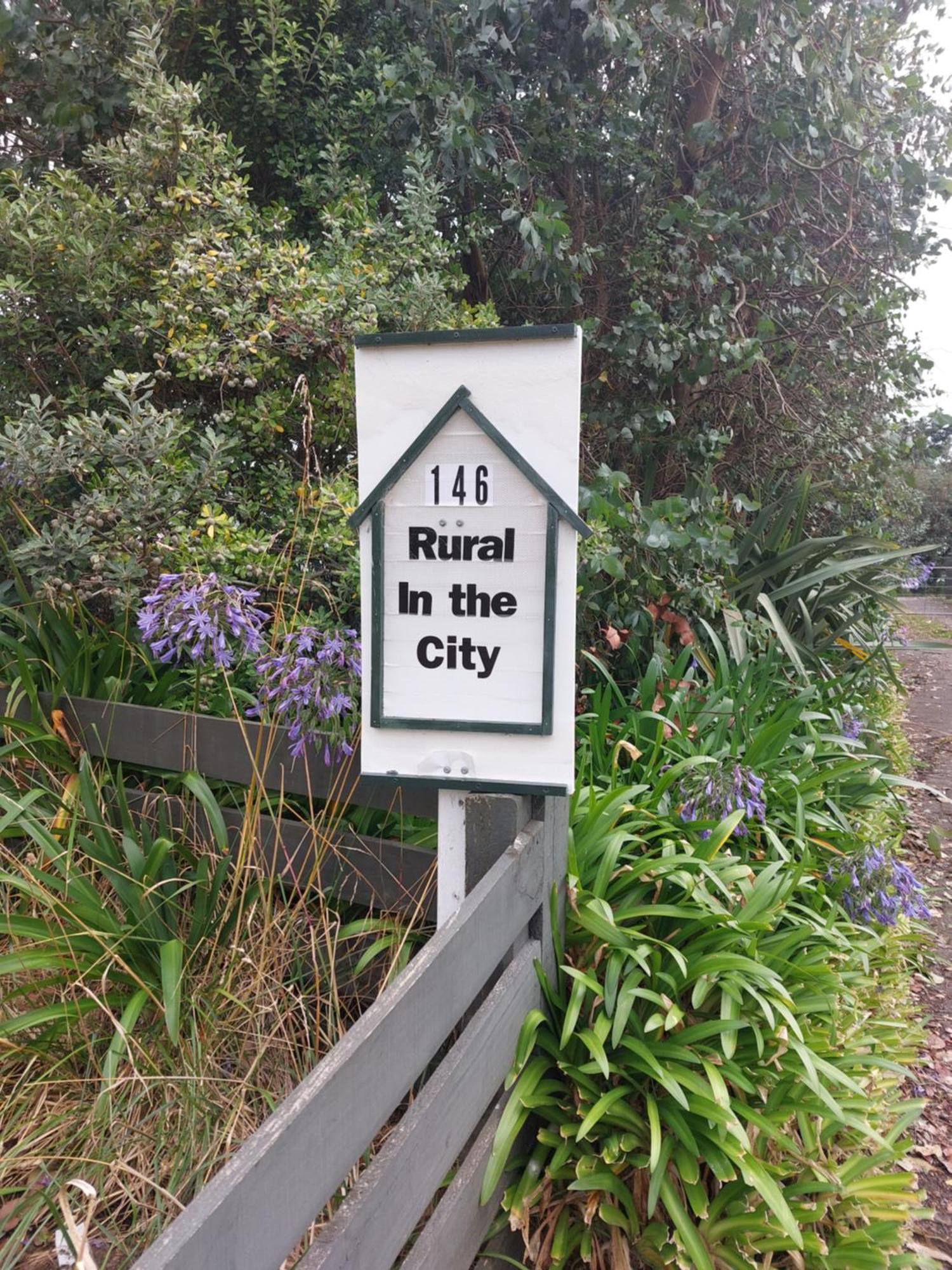Rural In The City Palmerston North Exterior photo